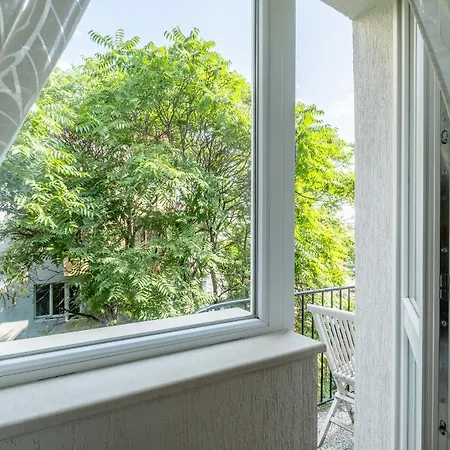 Daire #maison㊶ - A Vibrant, Urban