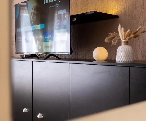 #maison㊶ - A Vibrant, Urban アパート ソフィア